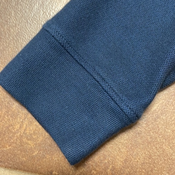 Vineyard vines - Picture 5 of 9